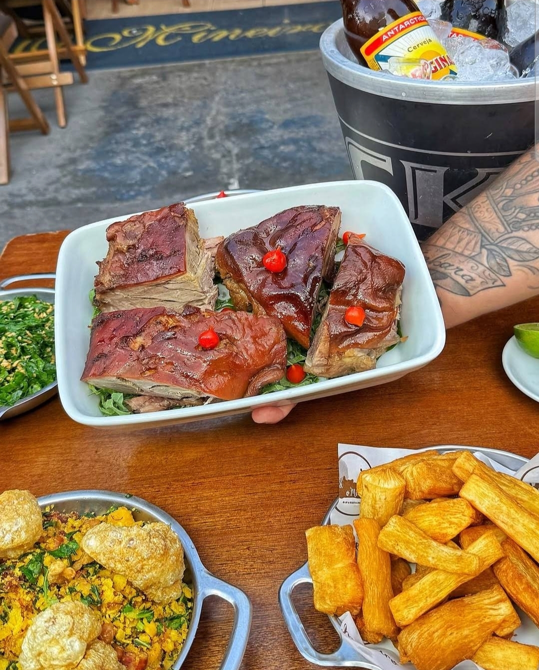 O Mineiro Bar e Restaurante — Comida Brasileira em Consolação